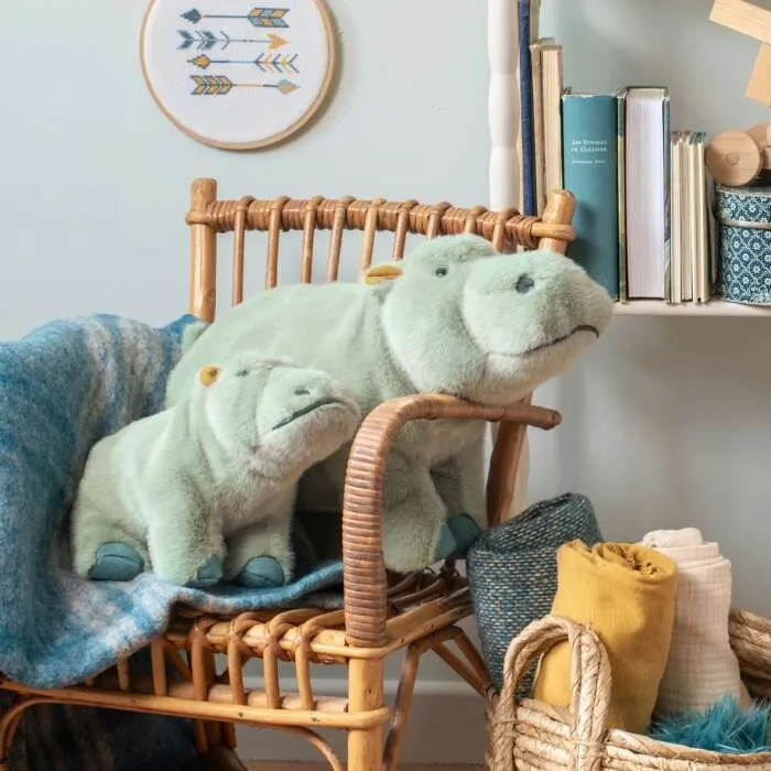 Petit-hippopotame-Tout-autour-du-monde-Moulin-Roty Petit hippopotame Tout autour du monde Moulin Roty Nouvelle Collection