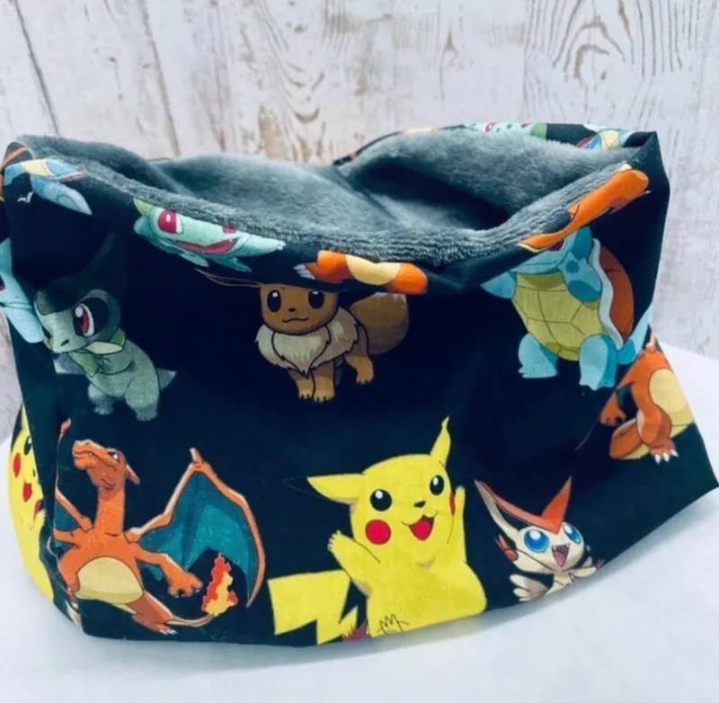 Snood-enfant-polaire-motifs-Pokémon-cache-cou-enfant-polaire-personnages-Pokémon-8211-Ateliersdisa Snood enfant polaire motifs Pokémon, cache cou enfant polaire personnages Pokémon – Ateliersdisa Paiement Sécurisé