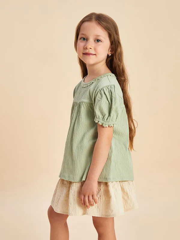 LCW-Kids-T-shirt-pour-Filles-Brod233-224-Col-Rond-en-Tissu-Froiss233 Meilleur Prix LCW Kids T-shirt pour Filles Brodé à Col Rond en Tissu Froissé