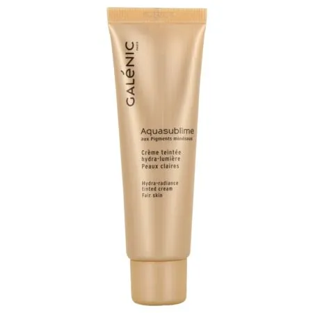 Crème-teintée-hydra-lumière---Peaux-claires---Tube-30-ml Bon Marché Crème teintée hydra-lumière - Peaux claires - Tube 30 ml